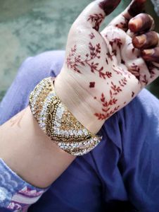 Sparkling Gold & Crystal Bangle
