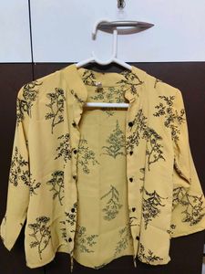 Floral Print Top with Buttons