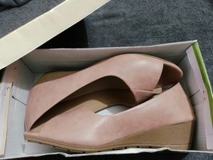 CHINRAAG Women Wedge sandals