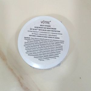 Multi Vitamin Glow Boost Day Moisturizer