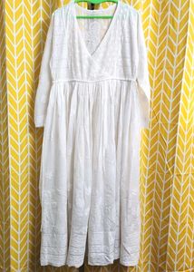 White Embroidered Kurta