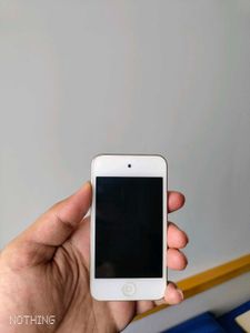 Apple iPod Touch 4th Gen (White, 16GB)
