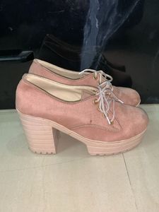 Platform Heel Lace-Up Shoes