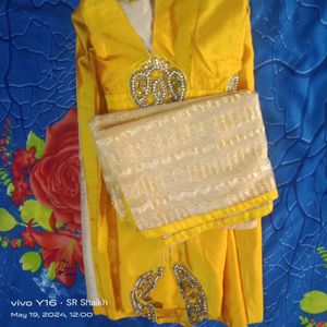 Yellow 🟡 Colour Gown For Kids 12,14 Years