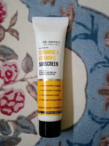 Ceramide &amp; Vit C Sunscreen