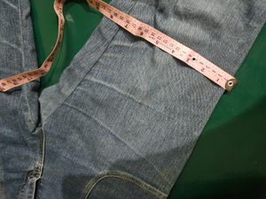 Women&#39;s Jeans