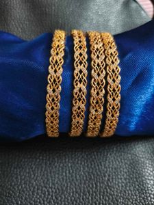 Golden Bangles (Set of 4)