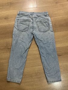 Light Wash Cropped Jeans