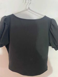 BLACK CROP TOP 🖤
