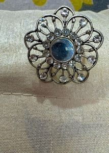 Vintage Floral Rhinestone Ring