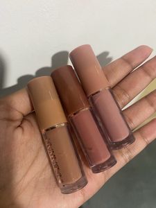 Combo Of 4 Nude Lipstick And 2 Gloss
