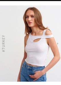 NEW WITH TAG White Fancy Top