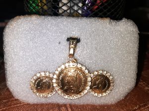 Victoria Pendant And Earrings