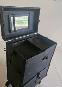 Rolling Makeup Artist Case