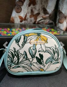 Sacci Mucci Sling Bag
