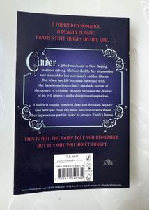 Cinder by Marissa Meyer