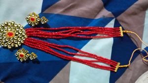 2 Purl And Moti Kundan Set