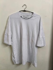 Essential Tshirt