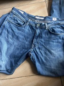 BOOTCUT JEANS