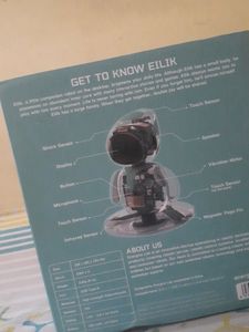Eilik ( a little Desktop Bot)