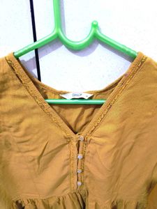 Only Balloon Sleeves Top