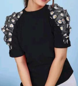 Daisy Sleeve Black Top