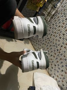 Reebok BB 4000 II MID Sneakers