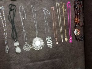 10 Necklace,8 Bangles,3 Bracelet,5 Earrings, Clips