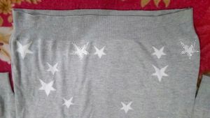 Gry New Sweater No Used
