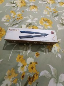 Kemei Professional Hair Straightener