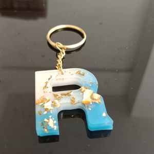 Resin Keychain R Alphabet Blue White Golden