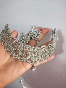 White Stone Jewellery Set