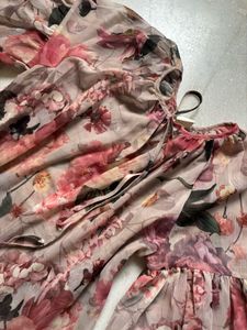 H&amp;M Timeless Floral Maxi Dress 🌸