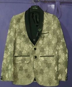 2 piece Floral Patterned Suit Blazer (S Size)