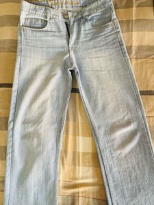 Light Wash Wide Leg Denim Jeans – Size 30