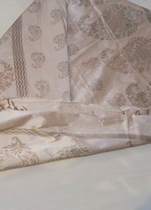 Classic Looking Beige Colour Saree🌟