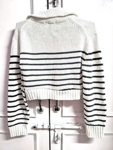 Knit Cropped Sweater
