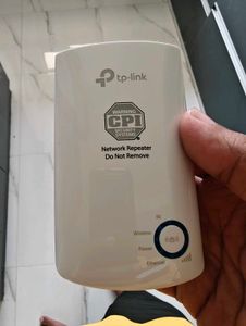 TP-Link Network Repeater (Brand New- Unused)