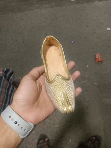 Small Baby Punjabi Types Mojdi