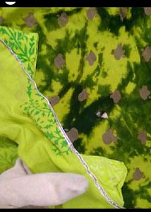 1 Set+1 Green Kurta Free