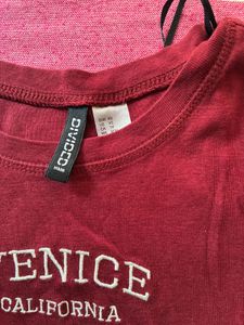 H&amp;M- Burgundy Body-Fit Top