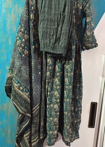 Kurta Pant Dupatta Set
