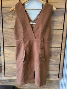 Chic Sleeveless Dress