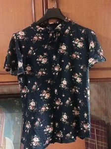 Floral Tie-Neck Top