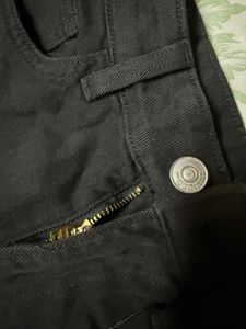 black wide legs jeans