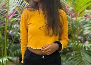 Full Sleeves Crop Top