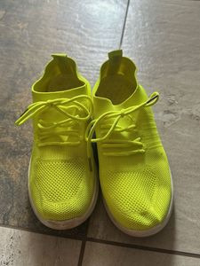 shoes like New Non touched