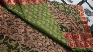 Elegant Two-Tone Sage Green Saree