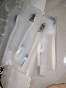 5 combo of Toothbrush with toothpaste