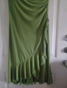 green bodycon dress
